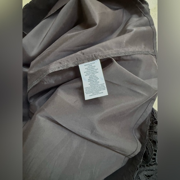 Trina Turk Lace Bell sleeve Black dress Formal fairy goth Size 0 - Picture 6 of 7